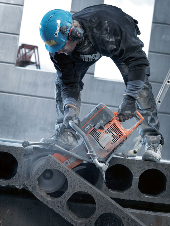 Использование бензореза Husqvarna K 760 Cut-n-Break Использование бензореза Husqvarna K 760 Cut-n-Break